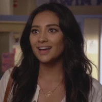 Reference picture of Emily Fields