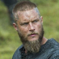 Reference picture of Ragnar Lothbrok